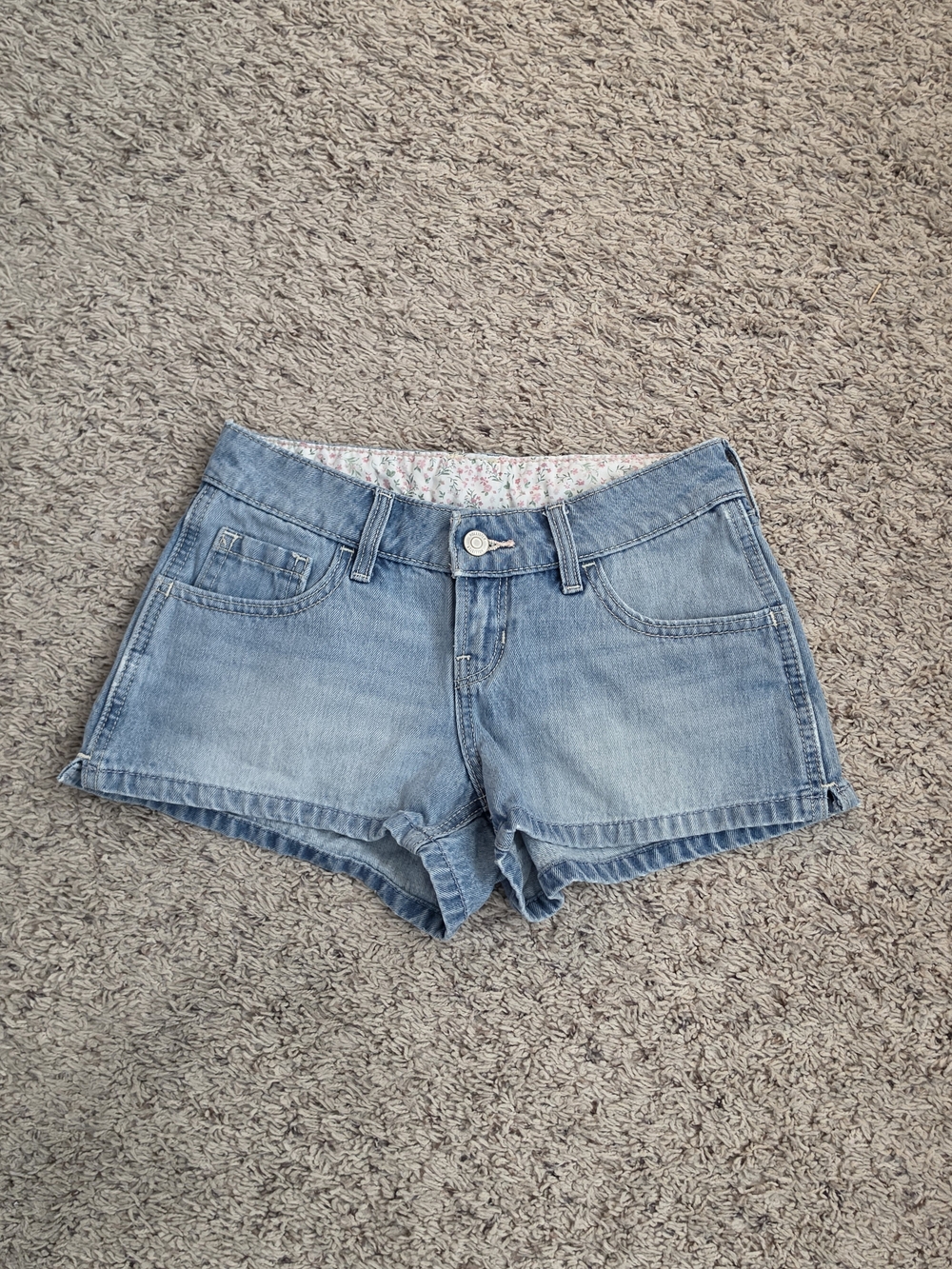 Y2K Hollister Low Rise Light Wash Jean Shorts Size 23 000